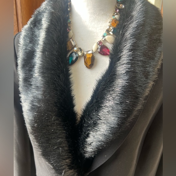 Chico’s Tailored Removable Fur Collar Black 🖤 Tuxedo Style Jacket Size 1 🖤 - Picture 2 of 8